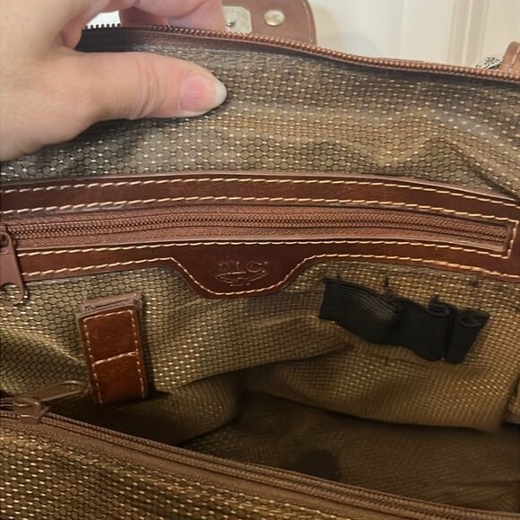 MC Madi Claire Brown Bi Color Crocodile Embossed 
Heart Keychain Shoulder Bag - Picture 7 of 11